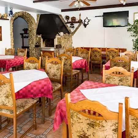 Bed And Breakfast Taverna Miskovic Pag Town Buitenkant foto